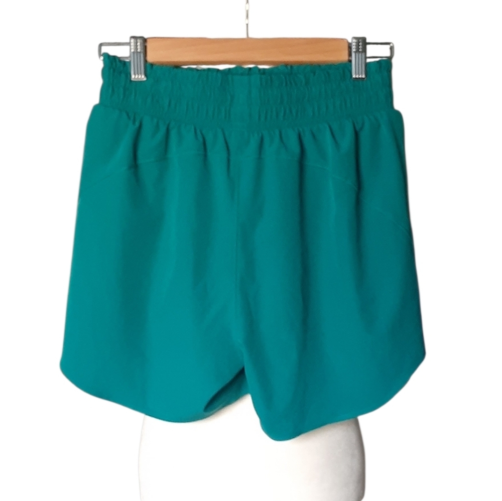Under Armour Women's Green Athletic Shorts.  Size S